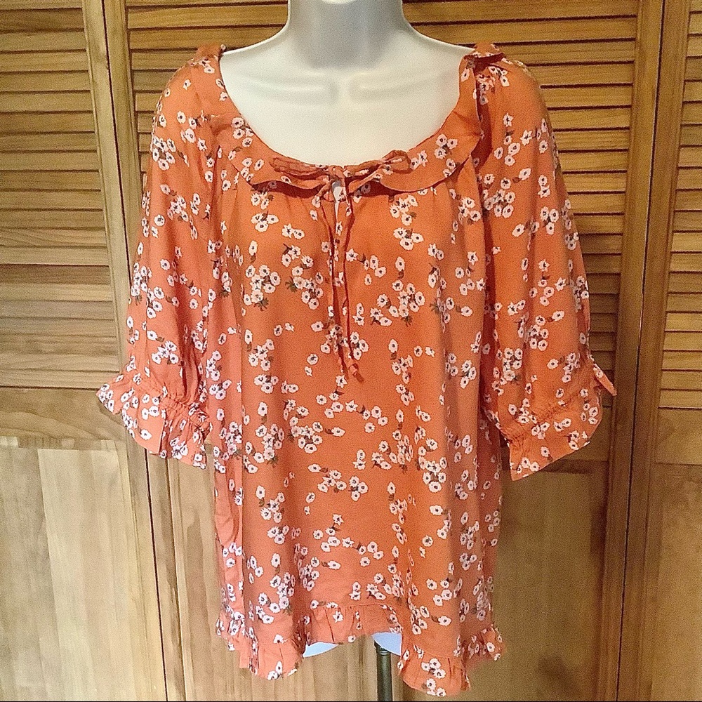 ☀️☀️Dip short sleeve tie front Peasant Top Large New
